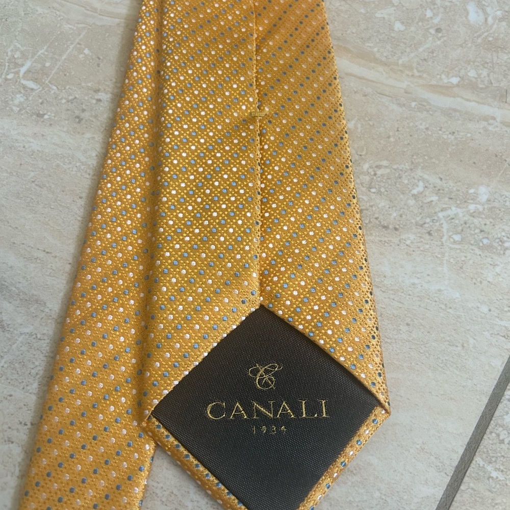 Canali Gold Silk Tie with Diagonal Micro-Pattern